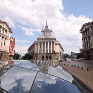 Вижте кои са новите 240 депутати поименно и по избирателни райони / ГРАФИКИ