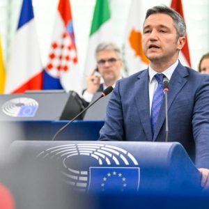 Вигенин: ЕК застрашава защитата на личните данни заради опростяване на законодателство