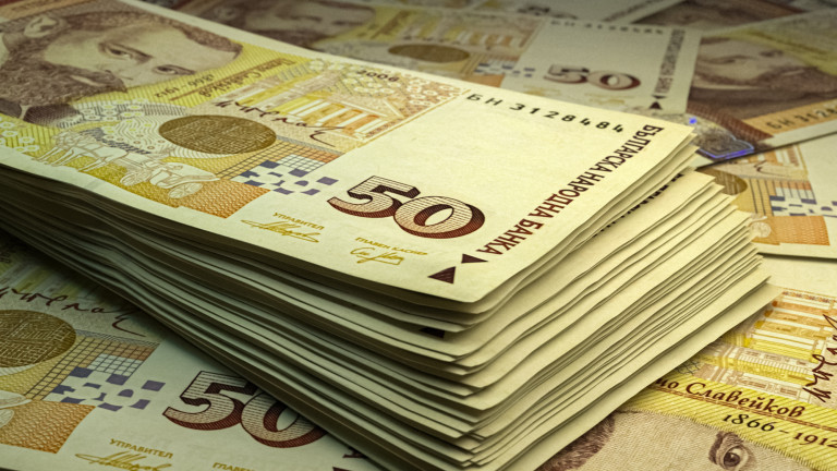 Богатеем ударно, отчете НСИ: 2300 лева стигна средната заплата в България през март, в София – над 3000